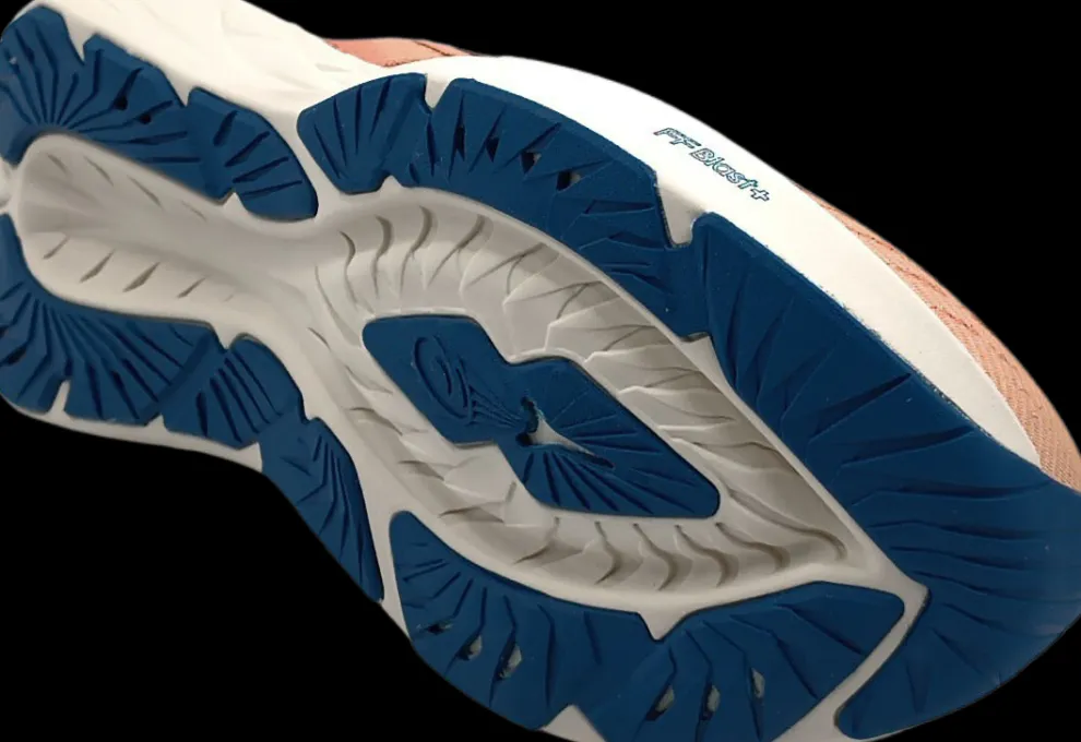 Asics Novablast 4 faded orange/deep red