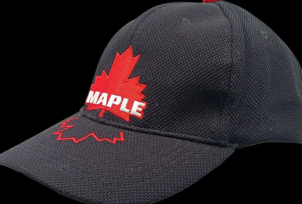 Maple Cap Black