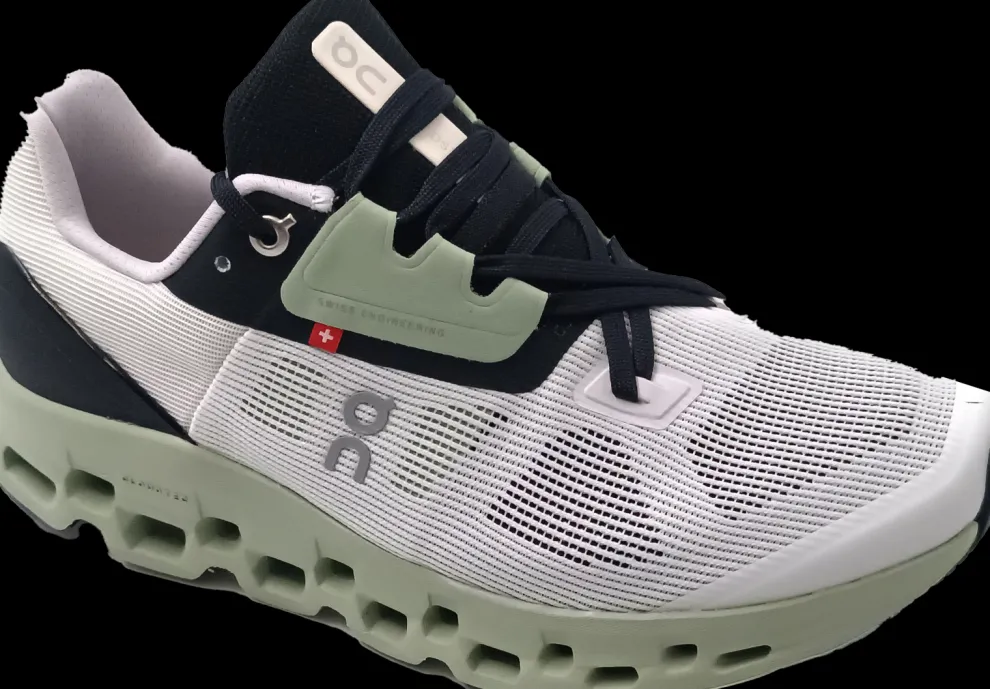 On Cloudstratus White/black
